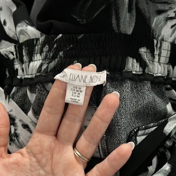 Floral pants - medium - Picture 7 of 7